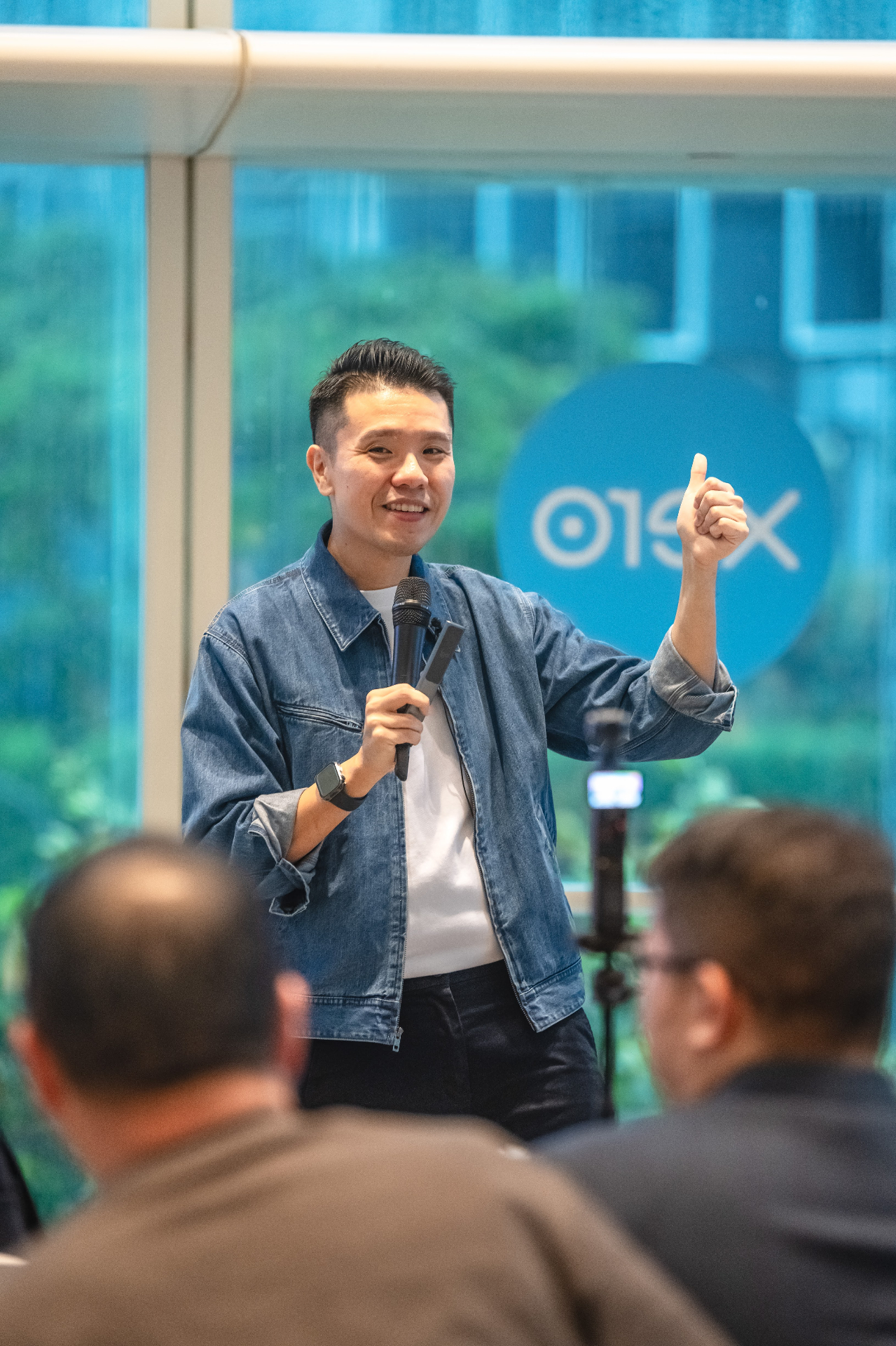 Benjamin Loh on stage