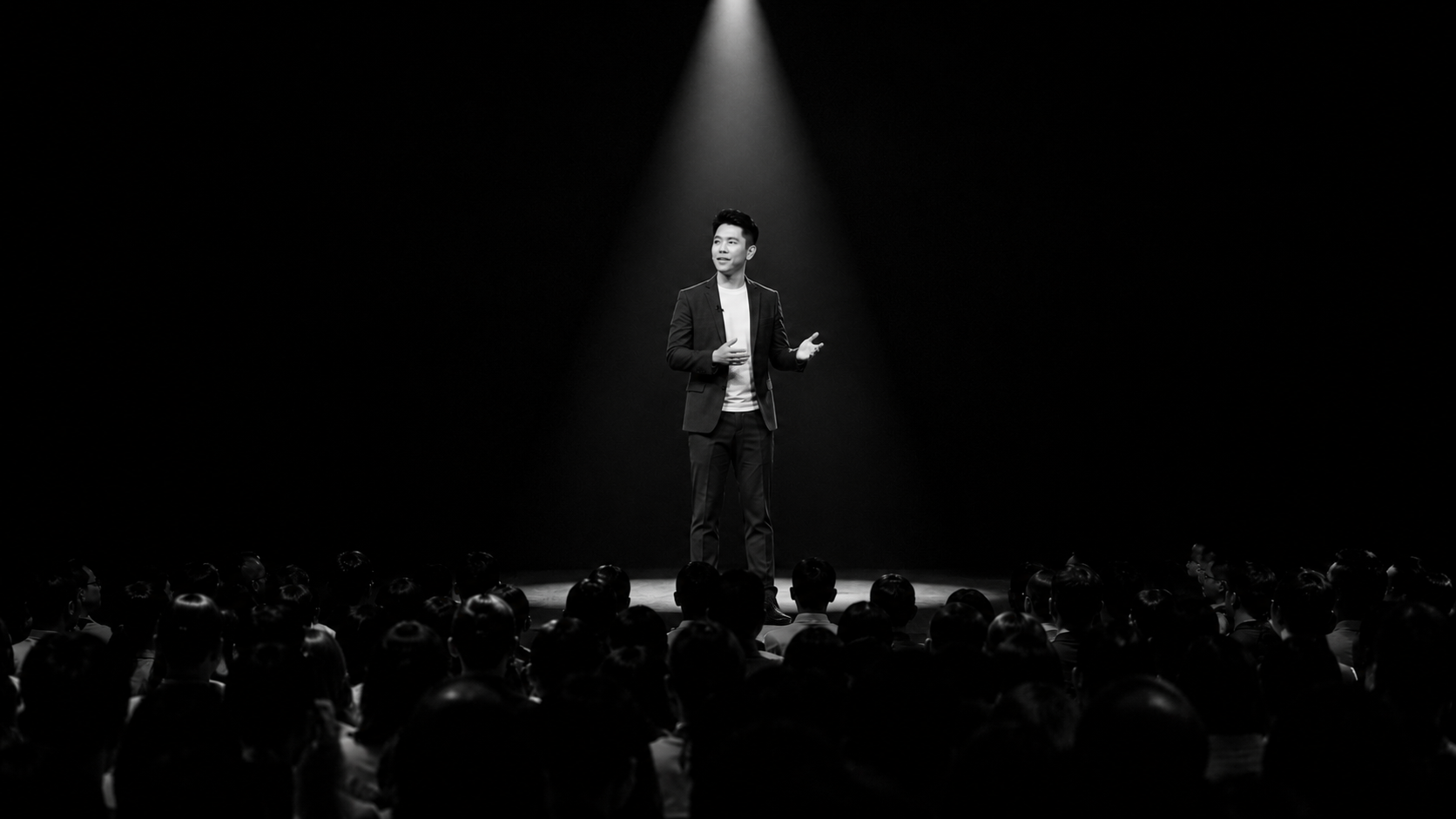 Benjamin Loh on stage
